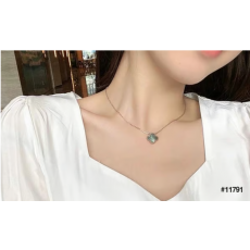 VAN CLEEF 반클리프 빈티지 알함브라 펜던트 핑크 골드 목걸이