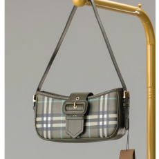 BURBERRY  버버리 체크 호보 슬링백
