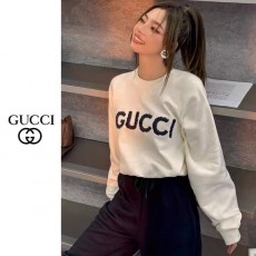 GUCCI 구찌 자수 로고 스웻맨투맨
