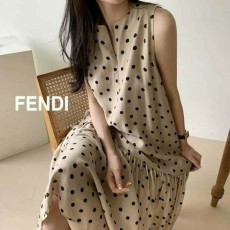 FENDI 펜디 드엘도트나시OPS