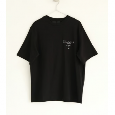 PRADA 프라다 3D 입체 로고 프린팅 반팔티