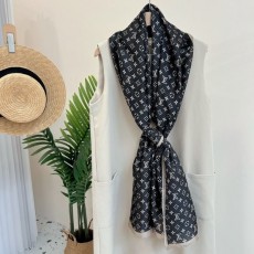 LOUIS VUITTON 루이비통 컨피덴셜 모노 실크 스카프