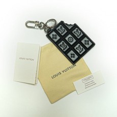 LOUIS VUITTON 루이비통 초콜렛 키링&참