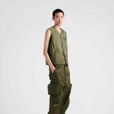 PRADA 프라다 리나일론 다운조끼