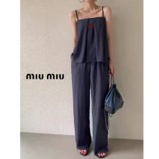 MIUMIU 미우미우 바스트 민소매 팬츠 세트