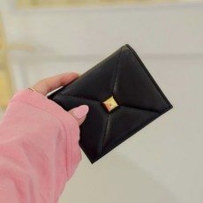 VALENTINO 발렌티노 로만 스터드 스몰 지갑