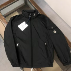 MONCLER 몽끌레어 포켓 후드 바람막이