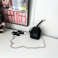 PRADA 프라다  파우치 키링
