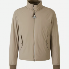MONCLER 몽끌레어 경량구스 점퍼신상