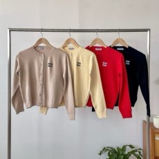 MIUMIU 미우미우 라운드 가디건