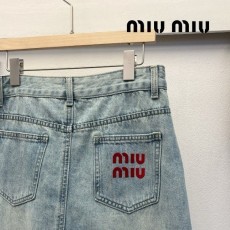 MIUMIU 미우미우 MM 데님 스커트