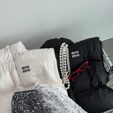 MIUMIU 미우미우 후드 패딩vest