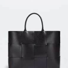 BOTTEGA VENETA 보테가베네타  BV아르코 빅 라지 포리지