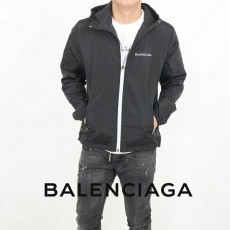 발**** 백로고 시그니쳐 후드 바막람이 자켓