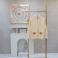 에*** 23FW H로고 울 니트 집업