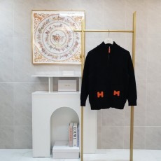 에*** 23FW H로고 울 니트 집업