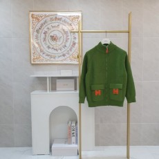 에*** 23FW H로고 울 니트 집업
