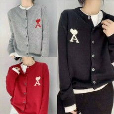 아* 자가드 빅로고 라운드넥 울 가디건➡️수입최고급(여성)