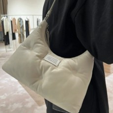 메* 마르지엘라 글램슬랩 호보백 스몰