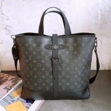 루* 소뮈르 토트&크로스