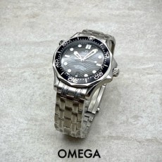 오** 최신상 씨마스터 다이버 300M 블랙다이얼