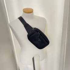 프** 리나일론 사피아노 밸트백