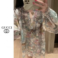 구* 타이거 셔링 블라우스