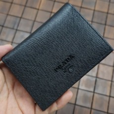 [468번] 프** 사피아노 중지갑