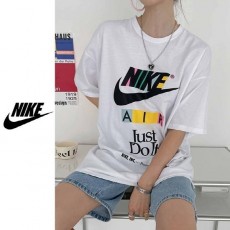 나** 멀티플 반팔티