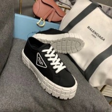 프** 개버딘 화이트 스니커즈