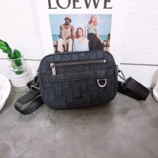 디* 사파리 메신저백 남자 크로스