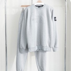 노**** 남여공용 빅 엠보 로고 패치 맨투맨 & 조거 팬츠 셋