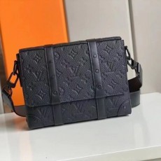 루* 2023 트렁크 메신저백