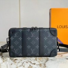 루* 2023 모노그램 트렁크 월릿 크로스백