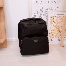 프** 리나일론 사피아노 삼각로고 백팩 2vz104