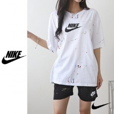 나** 페인팅 로고 티셔츠