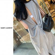 생** 패드 뒷트임 원피스