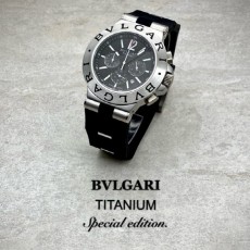 불** 최신상티타늄 크로노그래프 블랙다이얼