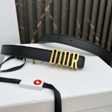 디* 로고 버클 벨트