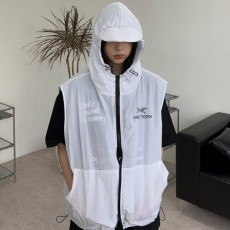 아**** 고프코어 스티치 조끼집업