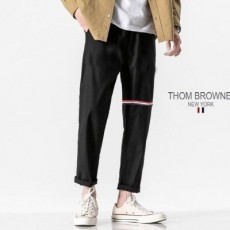 톰* 삼선 포인트 백 레터링 밴딩 면바지