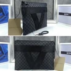 보** 21SS 인트레치아토 도큐먼트 클러치백 651832 V0GK1 8803 ㅡ블랙