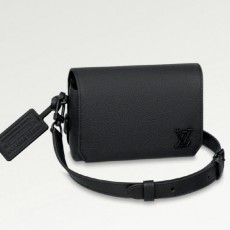 루* NEW M82085 ㅡ패스트라인 웨어러블 월릿