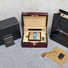 리*** 포지드카본 RM055 입고!!