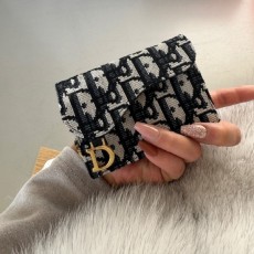 디* 오블리크 새들 카드지갑