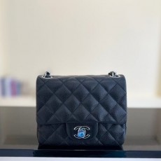 CHANEL 샤넬 쁘띠삭