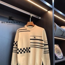 BURBERRY 버버리 클래식 라인 포인트 니트