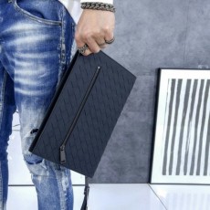 보** 2023 NEW 아이직고 FLAT 미디엄 지퍼 클러치ㅡ 블랙