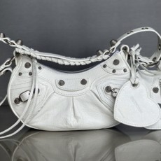 발**** 르카골 (사진 작업중)