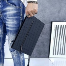 보** 2023 NEW 아이직고 FLAT 미디엄 지퍼 클러치ㅡ 블랙